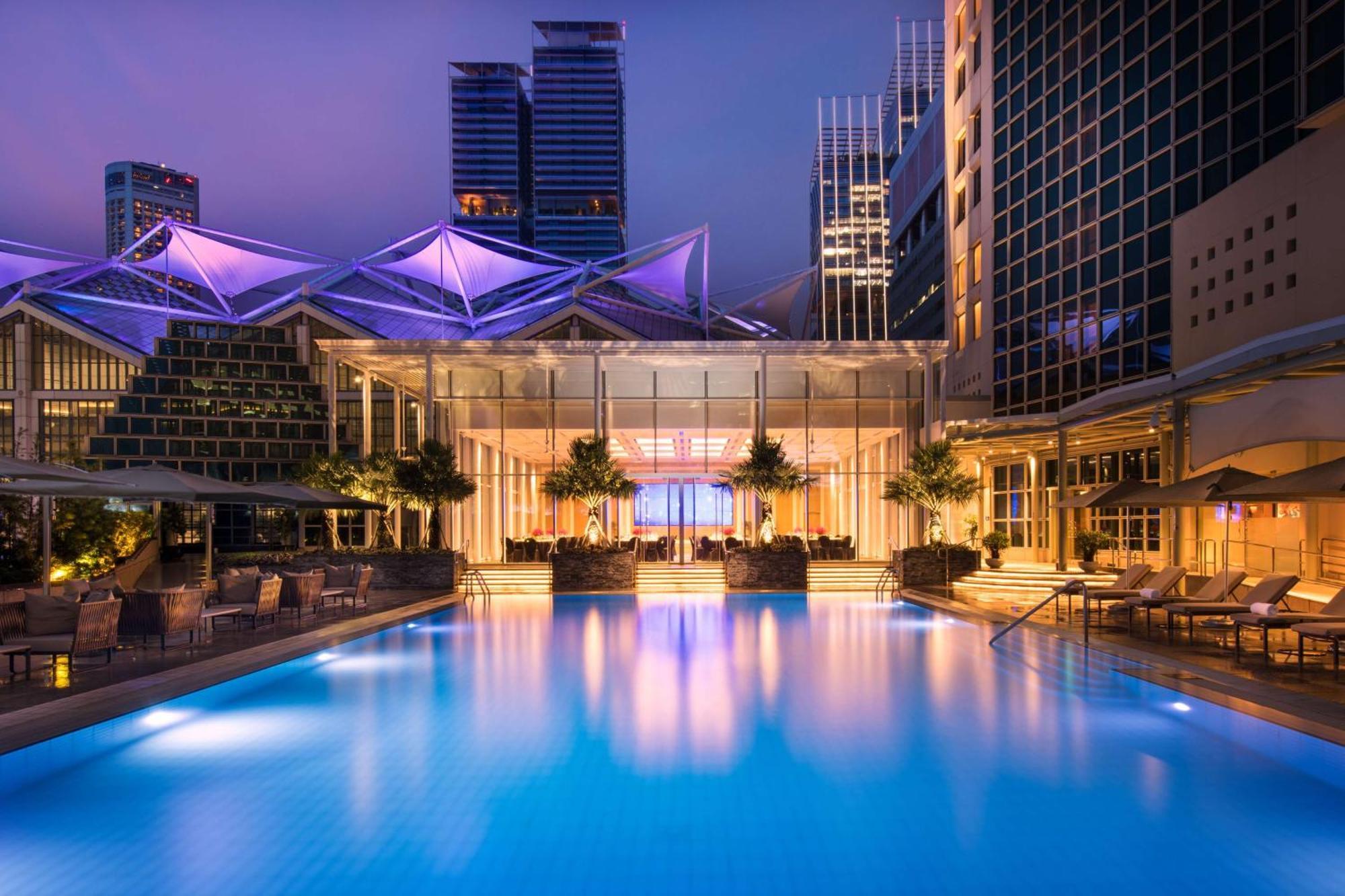 Conrad Marina Bay Khách sạn 5*